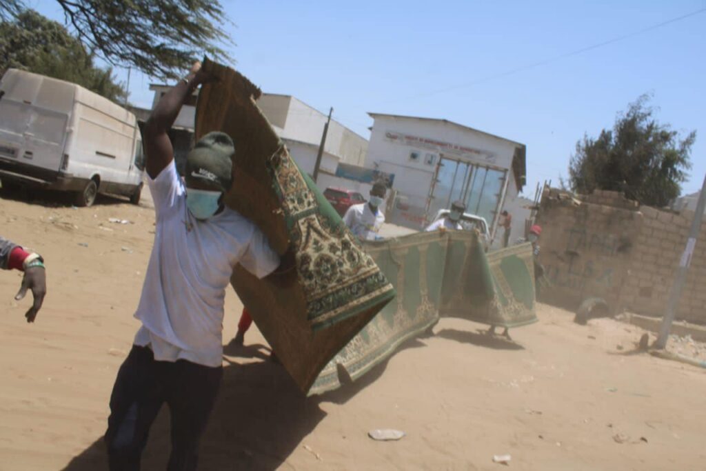 Nettoyage des Mosquées pour la Prière de Korité à Thiaroye